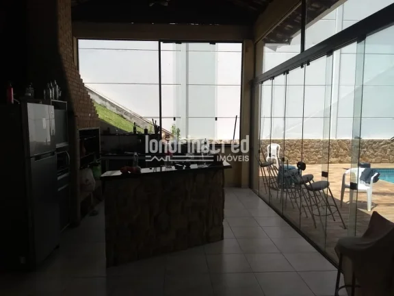 Imagem Casa para Venda 2 Quartos, 1 Suite, 500M², Colúmbia, Londrina - PR