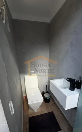 Imagem Sobrado com ambientes amplos e bem distribuídos, oferecendo conforto e acabamentos de alto padrão....