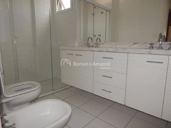 Imagem Apartamento à venda no Cambuí em Campinas/SP. Localizado em área nobre do bairro, este belo apart...