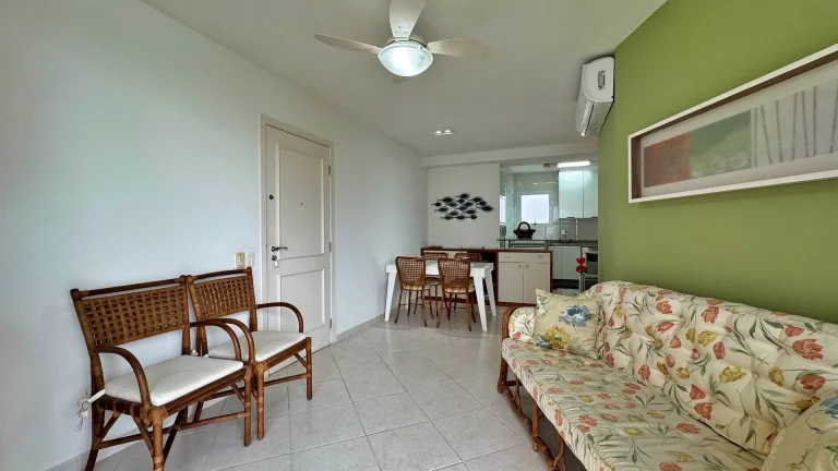 Imagem Apartamento com 2 suítes à venda, 87 m por R$ 2.300.000,00 - Riviera