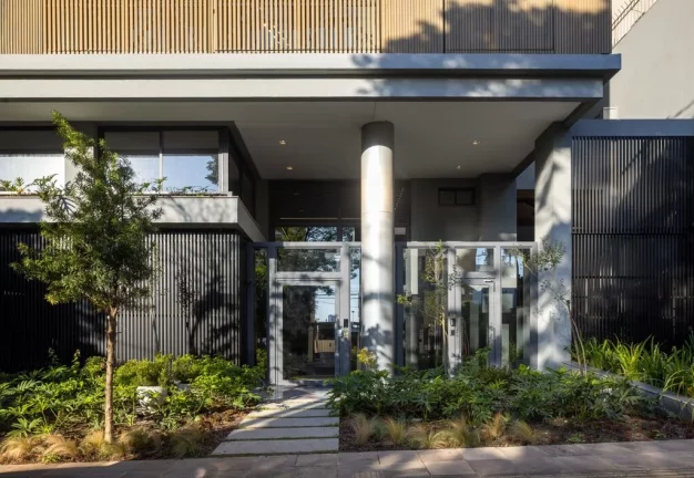 Imagem Apartamento Garden à venda em Porto Alegre, Petrópolis, com 2 quartos, 164,03m²