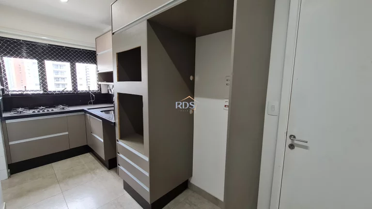 Imagem Vende apartamento de 80m², com 3 dormitórios, sendo 1 suíte e 2 vagas.