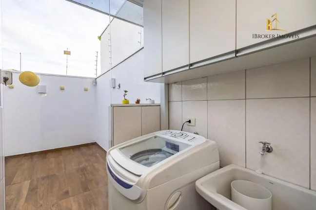 Imagem Sobrado TRIPLEX SEMIMOBILIADO com 4 quartos à venda, 186 m² por R$ 1.300.000,00 - Campina do Siqueira - Curitiba/PR