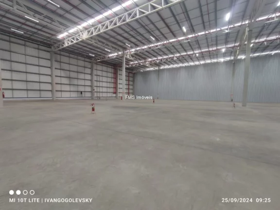 Imagem Galpão Comercial para Locação em Embu das Artes-SP, Bairro Maria Imaculada 244 Vagas de Garagem, 5.709m² de Área