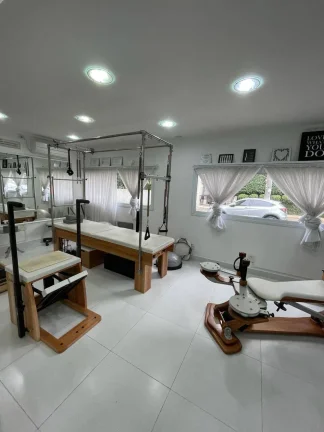 Imagem Casa Comercial Itaim Bibi - 200M², 8 Salas, 5 Banheiros.