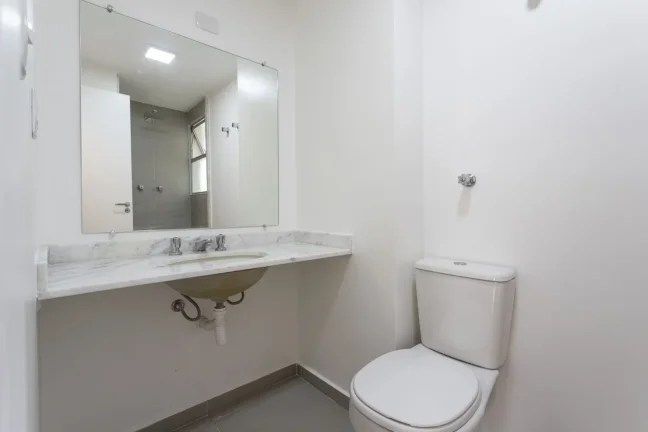 Imagem Apartamento 92M² Reformado, 3Q, 1 Suíte, 2 Banheiros, 2 Vagas, Varanda, Piscina, Churrasqueira, Academia, Salão de Festas e Jogos.