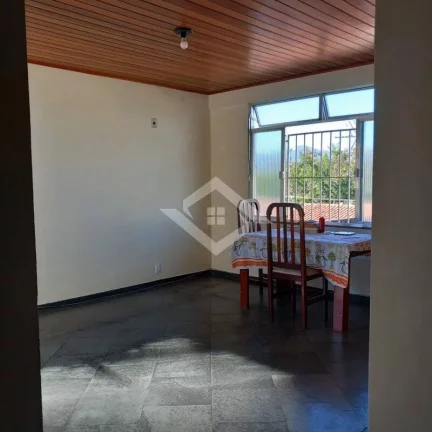 Imagem Oportunidade para Investidores: 3 Casas no Mesmo Terreno em Campo Grande