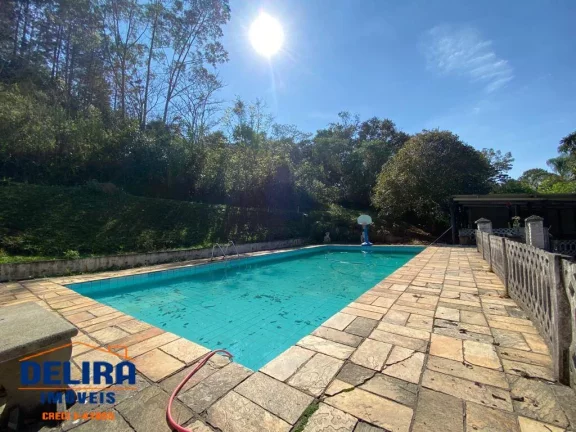 Imagem Sítio à venda com piscina,2 casas com um ótimo espaço.