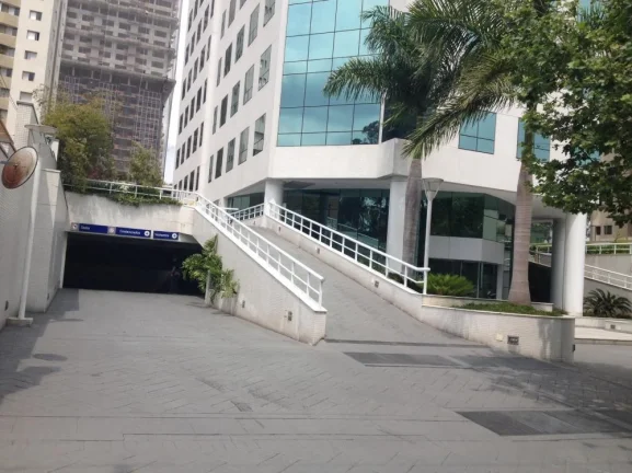Imagem Sala Comercial em Alphaville 100m²