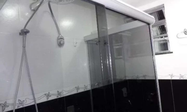 Imagem Apartamento com 2 dormitórios à venda, 80 m² por R$ 240.000,00 - Centro - São Gonçalo/RJ