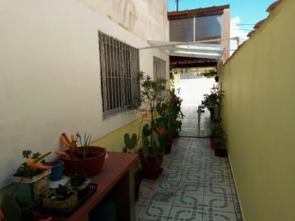 Imagem Casa para Venda em Itanhaém, Loty, 2 dormitórios, 1 suíte, 1 banheiro, 2 vagas