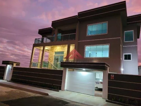 Imagem Lindíssima casa com 4 dormitórios à venda, 300 m² por R$ 1.700.000 - Ponta Negra - Maricá/RJ