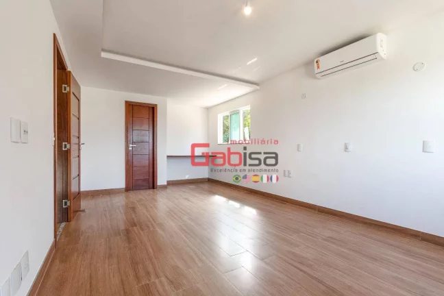 Imagem Casa com 6 dormitórios à venda, 400 m² por R$ 3.150.000 - Village de Búzios - Armação dos Búzios/RJ