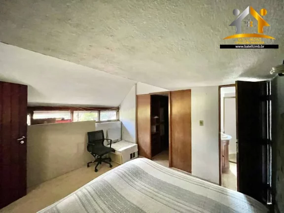 Imagem Casa à venda com arquitetura brasileira, na Granja Viana, Cotia - SP | Batelli Imóveis
