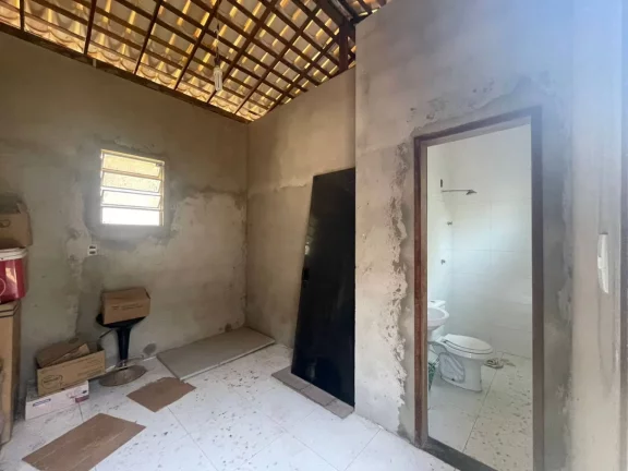 Imagem Casa à Venda em Aruana I: 3 Suítes, Área Gourmet, Próximo à Praia!