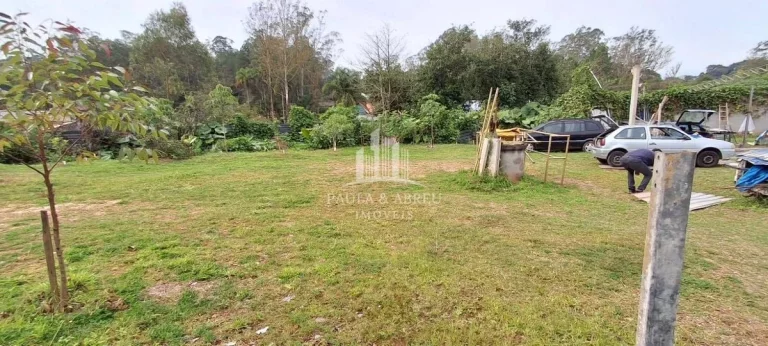 Imagem Terreno de 3.323m², Plano, Galpão pequeno, Saída para esgoto no Sampaio Vidal, Mauá-SP