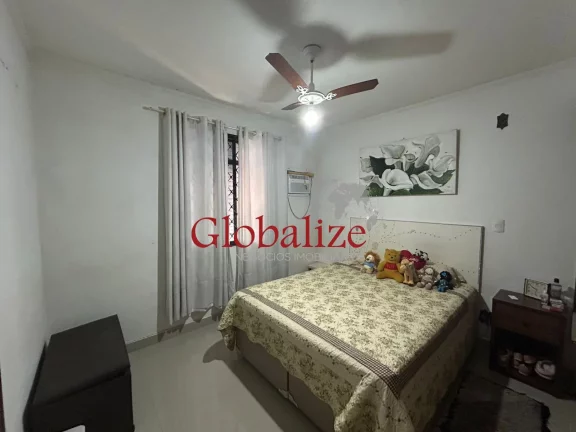 Imagem Casa com 4 Dormitórios à venda com 2 vagas de garagem no bairro do Embaré em Santos por R$1.280.000,00