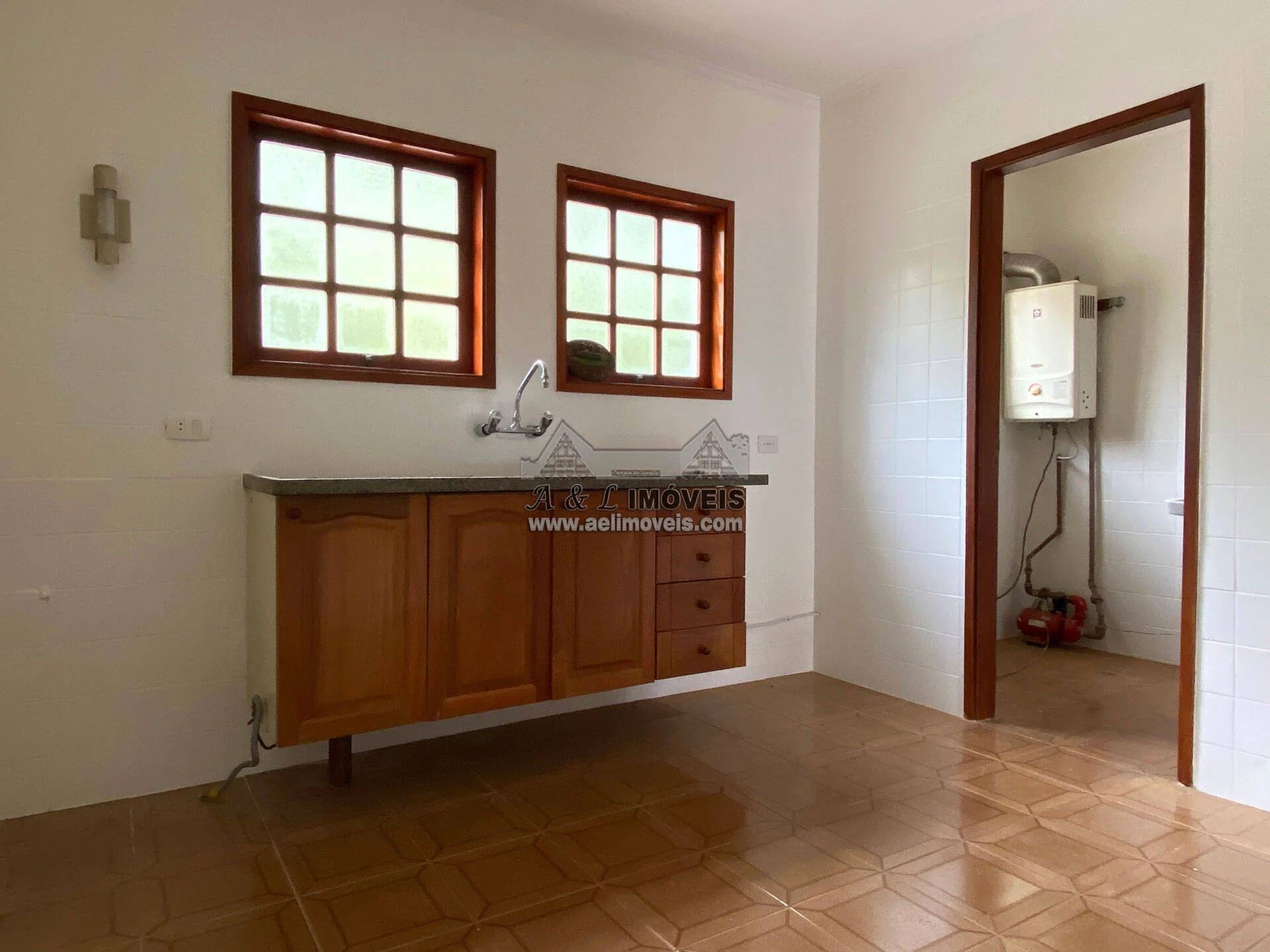 Imagem Apartamento à venda em Campos do Jordão - Ampla Cobertura c/ Charme Alpino