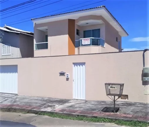 Casa Duplex a Venda no Bairro Itapebussú Guarapari 3 Quartos (1 Suíte) Sala de Jantar Sala de Tv Com Área De Lazer Piscina Churrasqueira Espaço Gourme