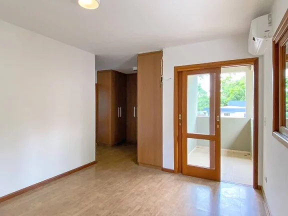 Imagem Casa com 3 dormitórios à venda, 290 m² por R$ 1.650.000,00 - Granja Viana -