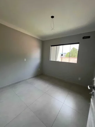 Imagem Geminado com 3 dormitórios sendo 1 suíte, sacada com churrasqueira e 1 vaga em Barra Velha