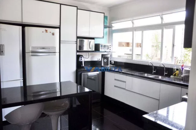 Imagem Sobrado com 6 dormitórios à venda, 600 m² por R$ 2.900.000,00 - Jardim Virginia - Guarujá/SP