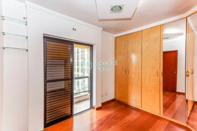 Imagem Lindo apartamento em Perdizes. São 144 m2 de área privativa. Ambientes amplos, arejado e repleto d...