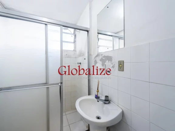 Imagem Apartamento mobiliado, frente mar para locação em Santos por $ 2.200,00 Pacote.