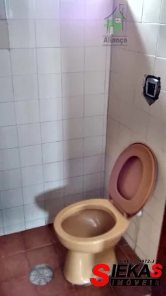 Imagem Galpão Comercial para Venda ou Locação em São Paulo-SP, na Vila Carrao: 1 Sala, 5 Banheiros, 380m² de Área