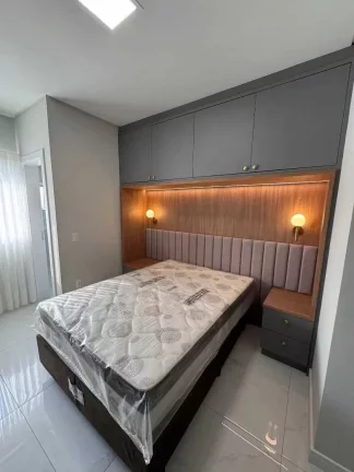 Imagem Apartamento mobiliado com 2 suítes e 2 vagas de garagem em Balneário Perequê