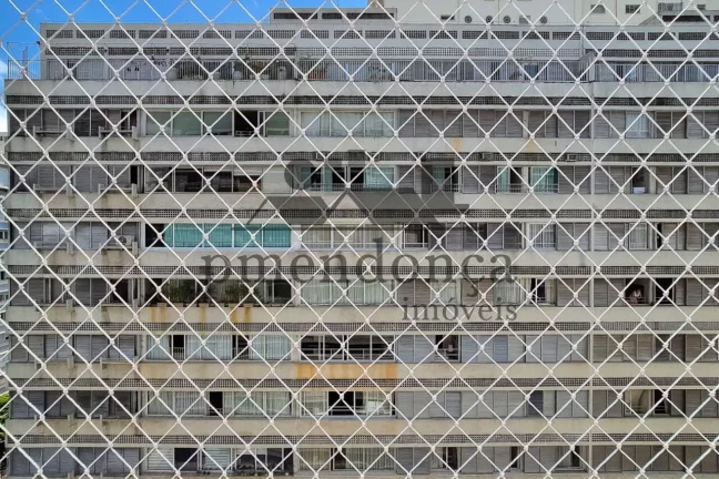 Imagem Apartamento venda Avenida Higienopolis com 3 quartos ( 1 sui­te ) e 1 vaga, 186 m2