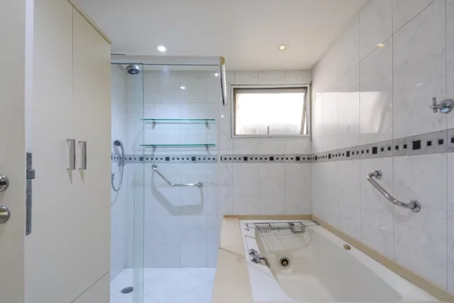 Imagem Apartamento à venda em São Paulo, Jardim Europa, com 3 quartos, 177m2