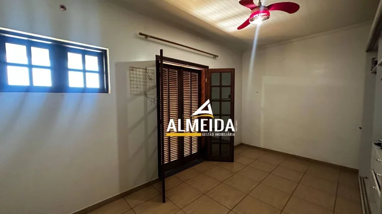 Imagem Casa com 3 dormitórios à venda, 252 m² por R$ 630.000,00 - Jardim D'itália - Santa Gertrudes/SP