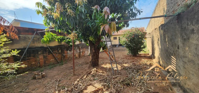 Imagem Casa Padrão no centro de Mogi Mirim