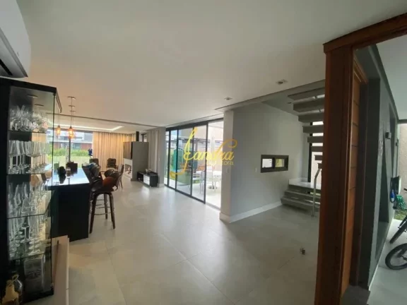 Imagem Sobrado novo Condomínio Próximo a infra e a Lagoa com 4 suites