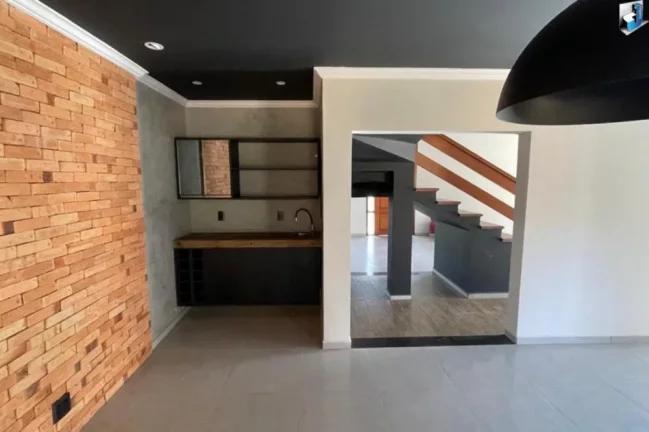 Imagem Belíssima casa a venda no Condomínio Colina das Estrelas - Tatuí/SP