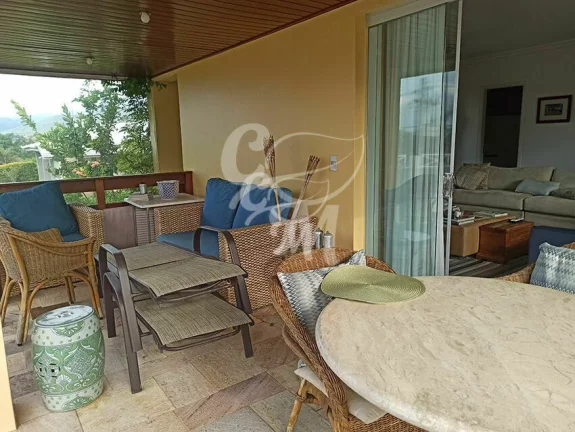 Imagem Linda Casa com Piscina
