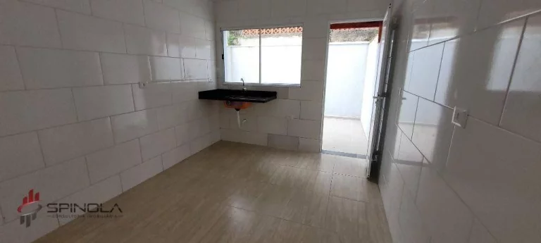 Imagem Sobrado com 2 dormitórios à venda, 81 m² por R$ 349.000,00 - Vila Caiçara - Praia Grande/SP