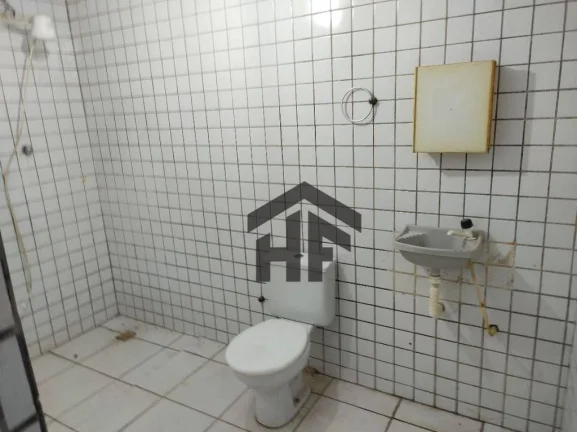 Imagem Casa com 03 Quartos e Loja no Engenho do Meio, Recife