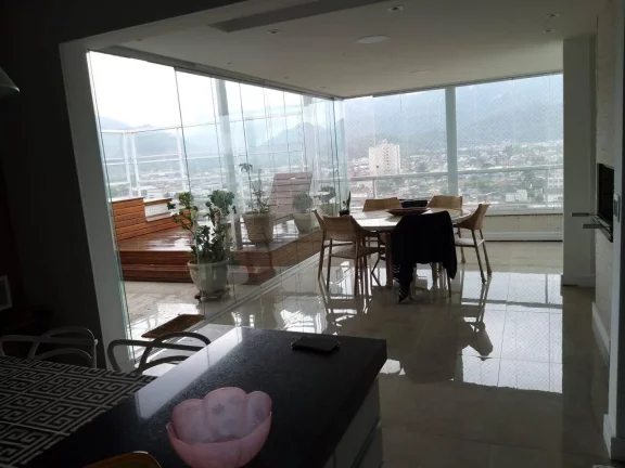 Imagem Cobertura Duplex à Venda no bairro Indaiá em Caraguatatuba