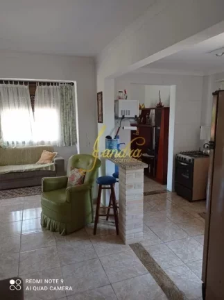 Imagem Casa composta por 03 dormitórios um sendo suíte