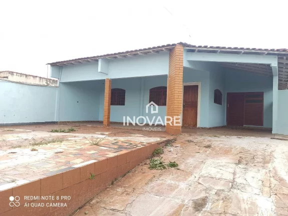Imagem Casa com 3 dormitórios à venda, 70 m² por R$ 250.000,00 - Setor Social - Itumbiara/GO