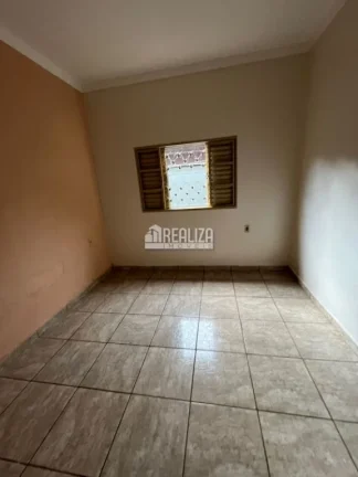 Imagem Vende-se casa no bairro Morada do Verde, com 2 quartos (sendo 1 suíte) – Igarapava/SP