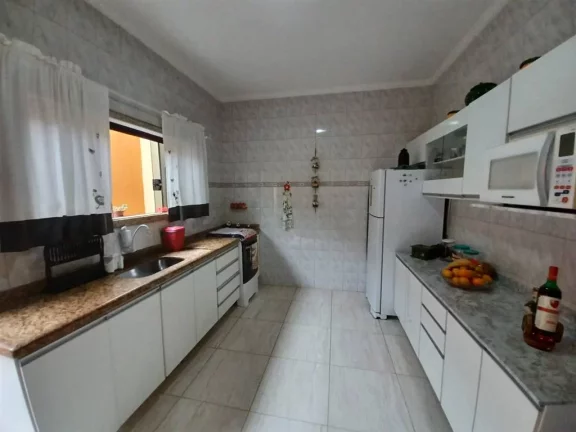 Imagem Casa com 3 dorms, Caiçara, Praia Grande - R$ 648 mil, Cod: 2641