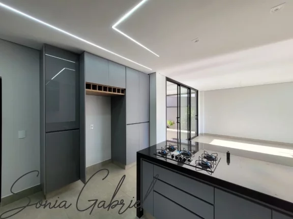 Imagem Casa de luxo em condomínio exclusivo em Valinhos-SP: 3 quartos, 3 suítes, 2 salas, 4 banheiros, 4 vagas, 230m². Venha conhecer!