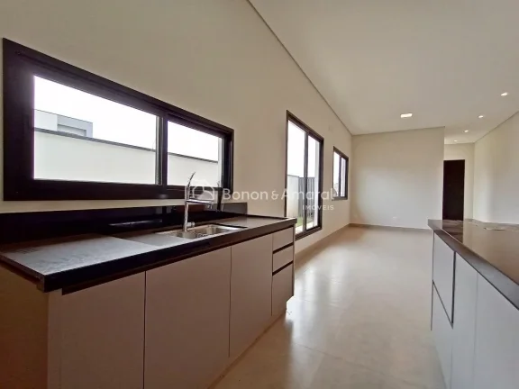 Imagem Casa térrea de esquina disponível no Condomínio Residencial Mont Alcino, em Valinhos. 

Esta exce...