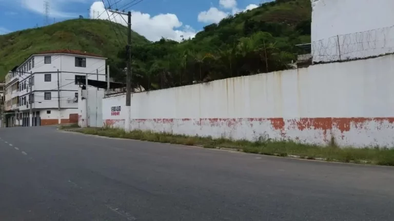 Imagem TERRENO COMERCIAL em BARRA MANSA - RJ, CENTRO