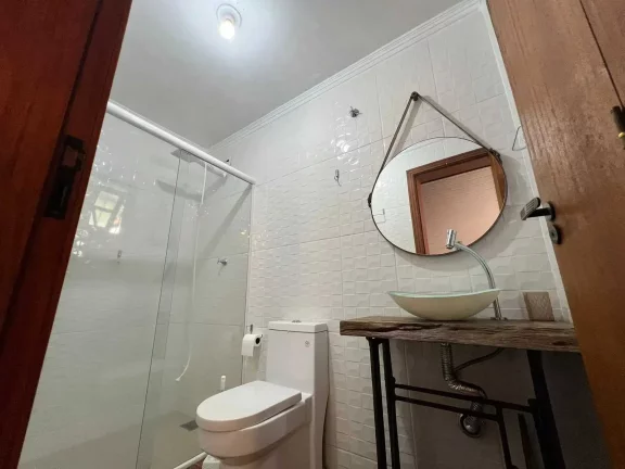 Imagem Casa com 3 dormitórios sendo 1 suíte e 1 vaga de garagem no Bairro Cabeçudas em Itajaí/SC