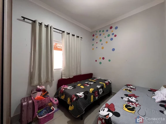 Imagem Casa Térrea à Venda no Afonso Queiroz em Patos de Minas – 3 Quartos e Churrasqueira