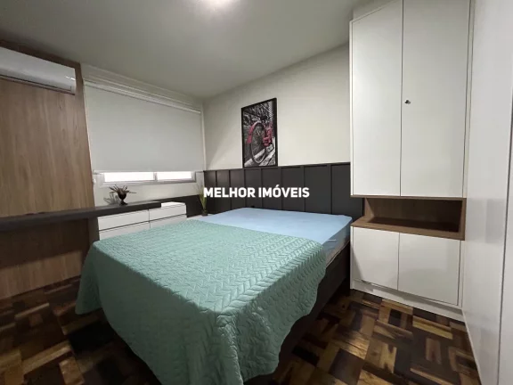 Apartamento com 2 Dormitórios na Quadra do Mar no Centro Balneário Camboriú-SC